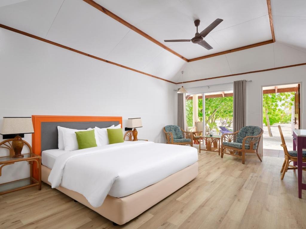 Villa Park Sun Island